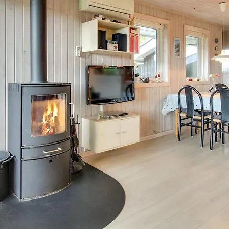 Ferienhaus Tuulikki - 1-6km From The Sea By Interhome